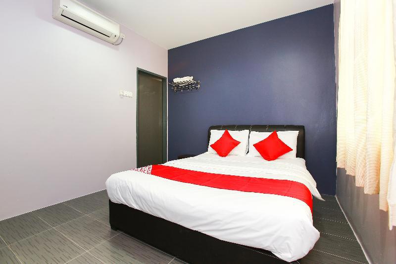 Oyo 89332 De Hotel