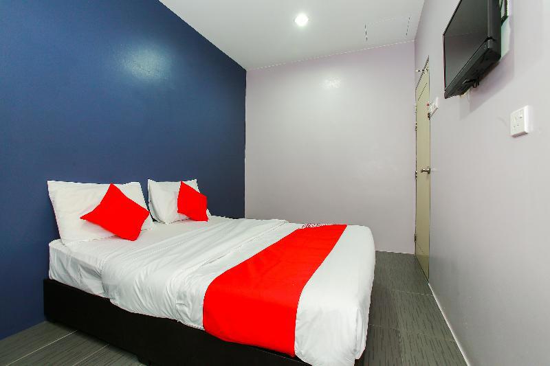 Oyo 89332 De Hotel