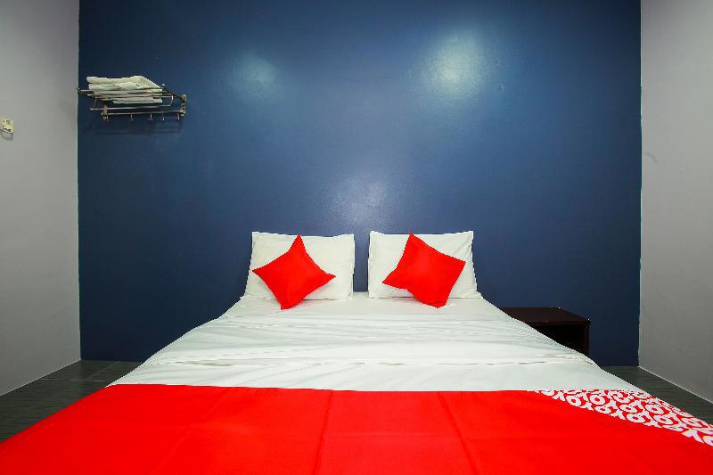 Oyo 89332 De Hotel