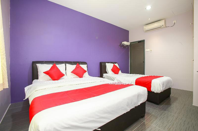 Oyo 89332 De Hotel