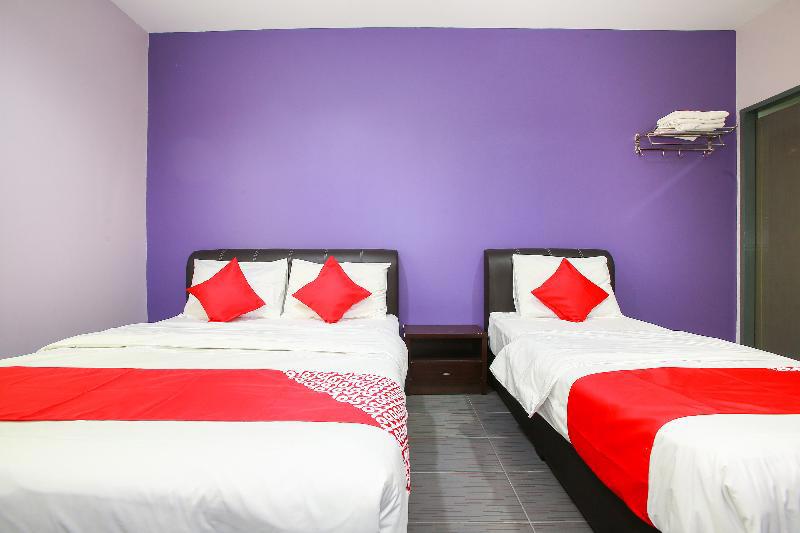 Oyo 89332 De Hotel