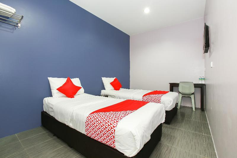 Oyo 89332 De Hotel