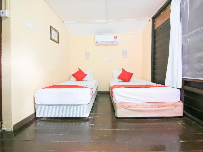 Ombak Inn Chalet