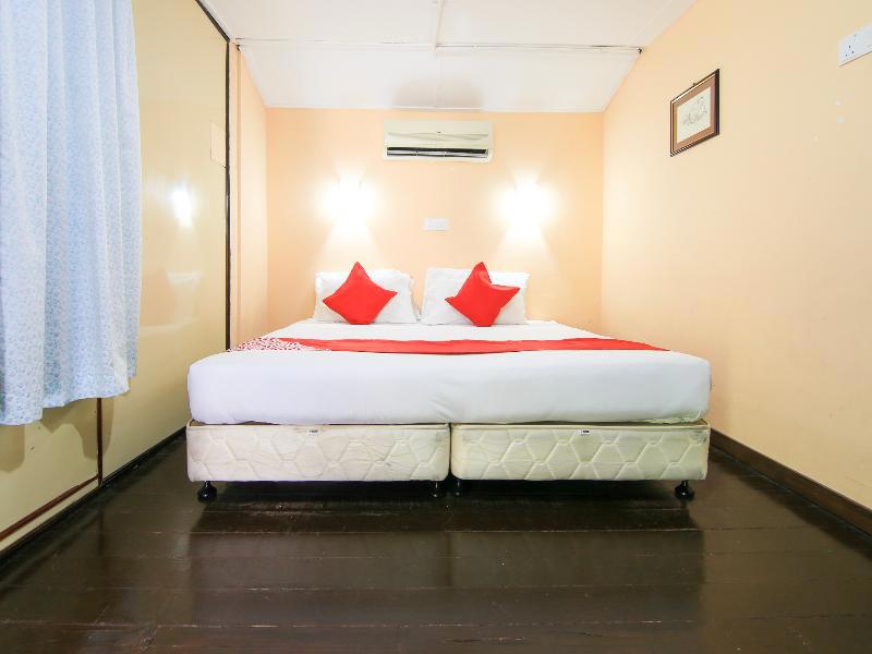Ombak Inn Chalet