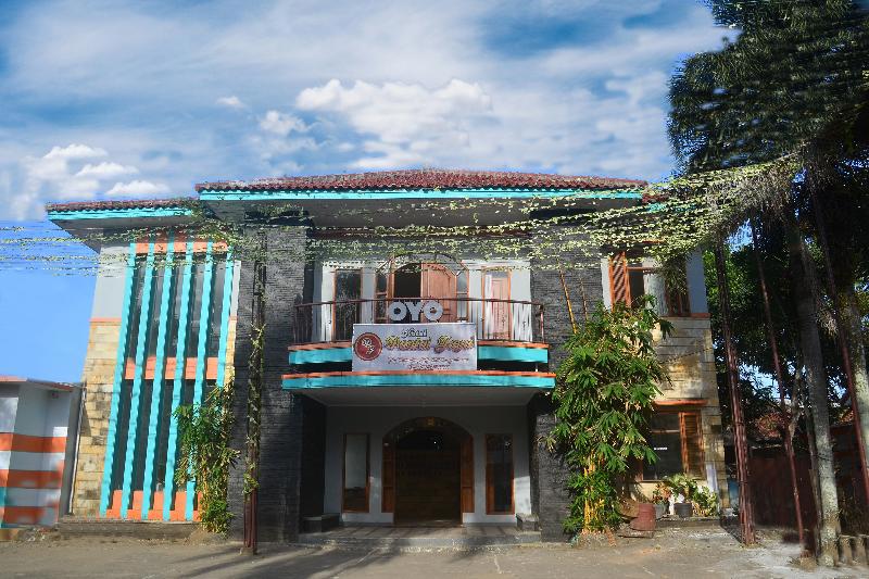 Oyo 1240 Hotel Pantai Jaya
