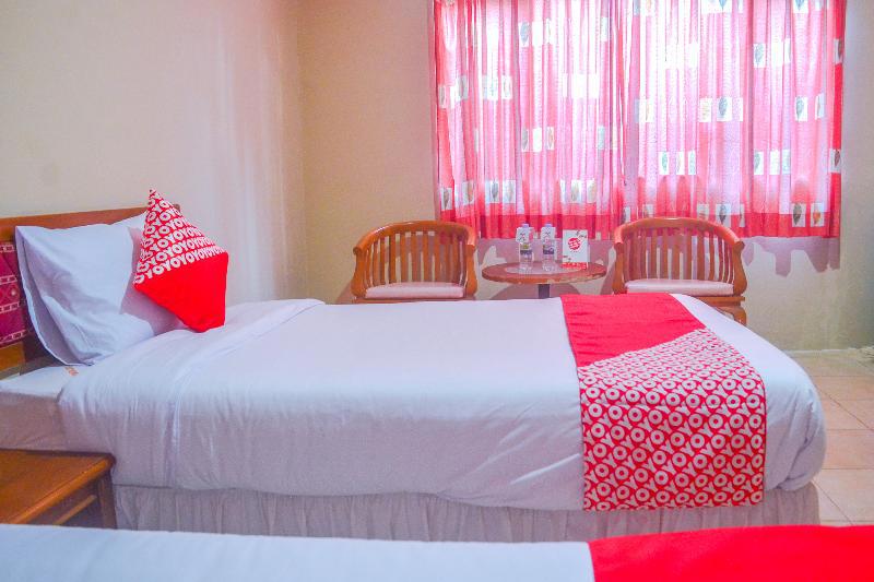 Oyo 1240 Hotel Pantai Jaya