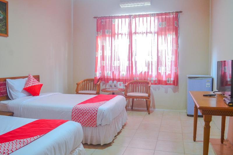 Oyo 1240 Hotel Pantai Jaya
