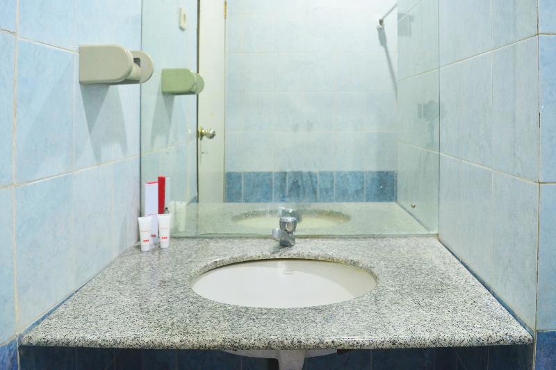 Oyo 1240 Hotel Pantai Jaya