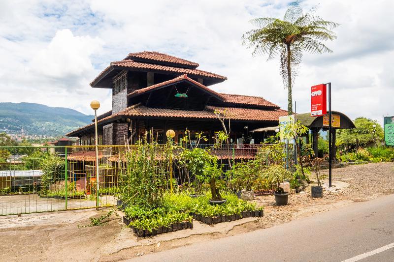Capital O 2640 Rumah Kayu Cottage Syaria