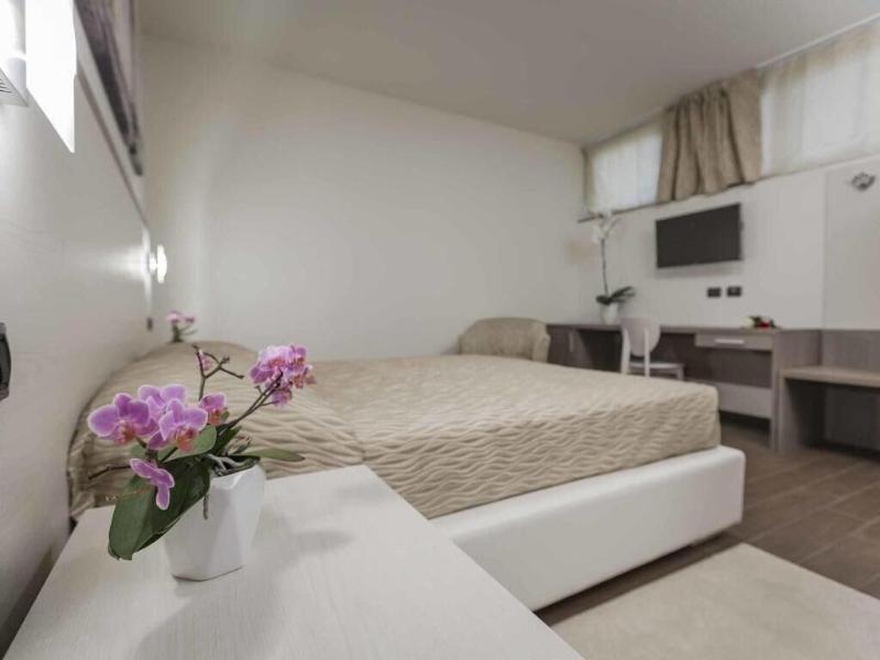 Ferrari Hotel fotoğrafı