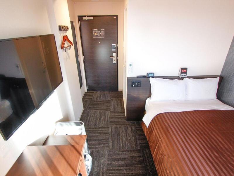 Hotel Livemax Osaka Kadoma