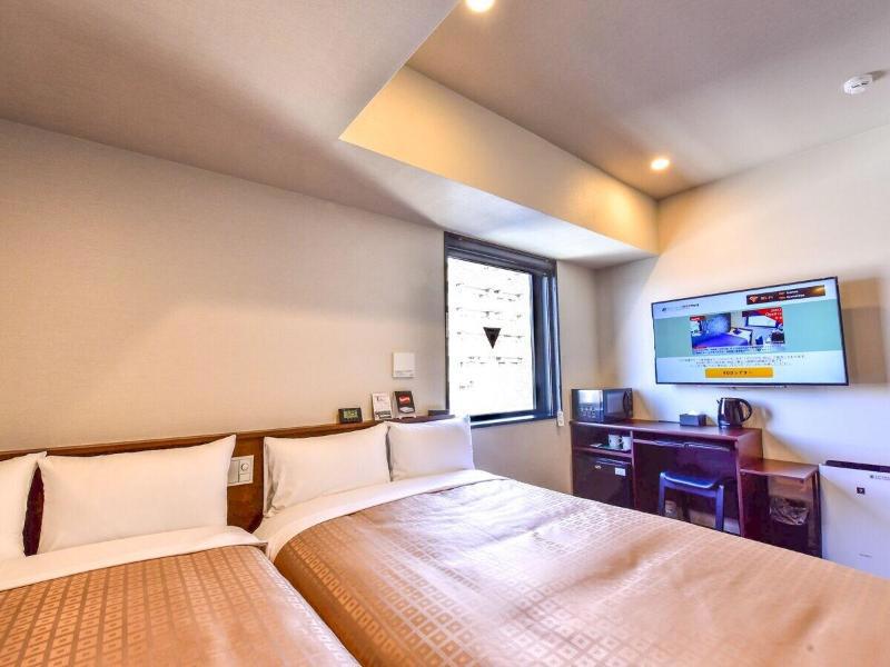 Hotel Livemax Shin Yokohama