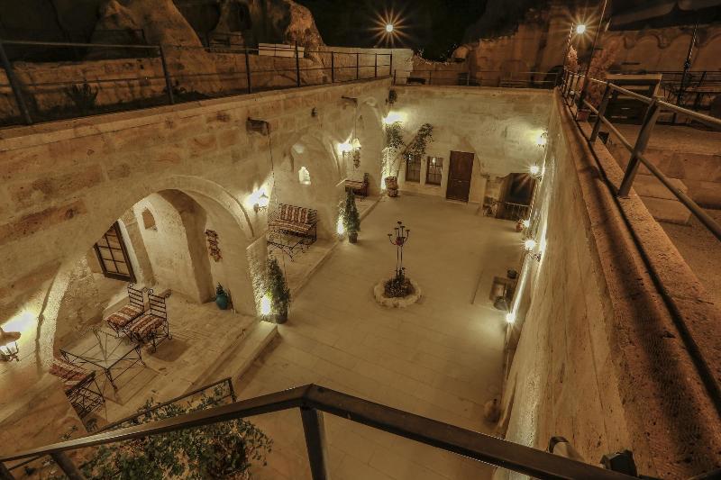 Harkasos Cave Hotel