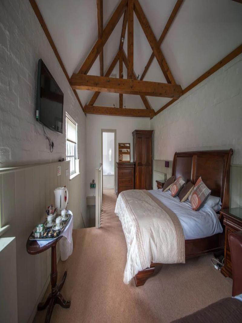 The White Horse Inn