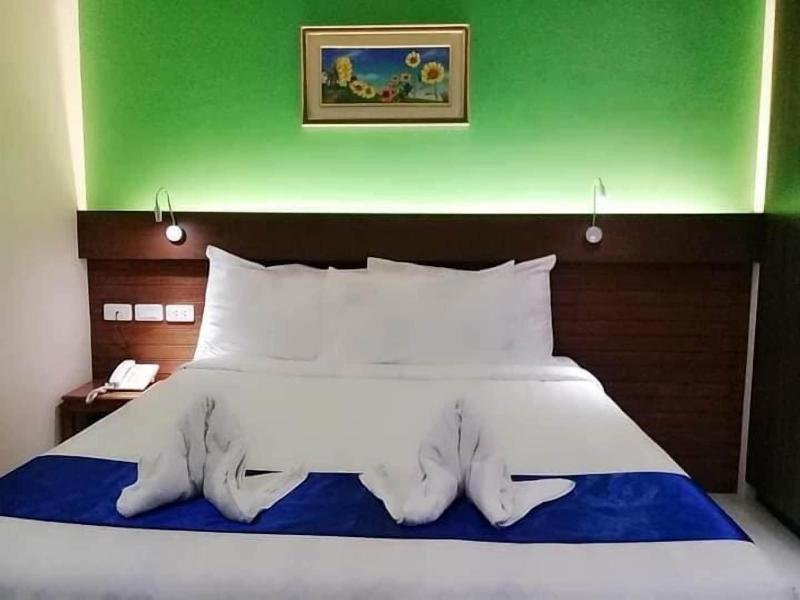 Cres Ebo Mansion Hotel And Bistro