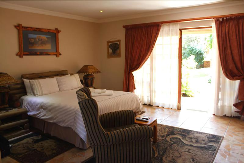 Aark Guest Lodge
