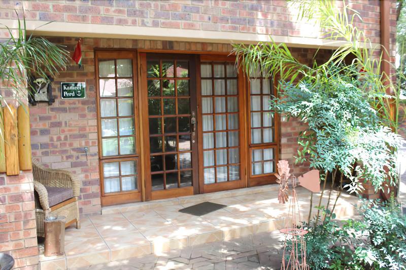 Aark Guest Lodge