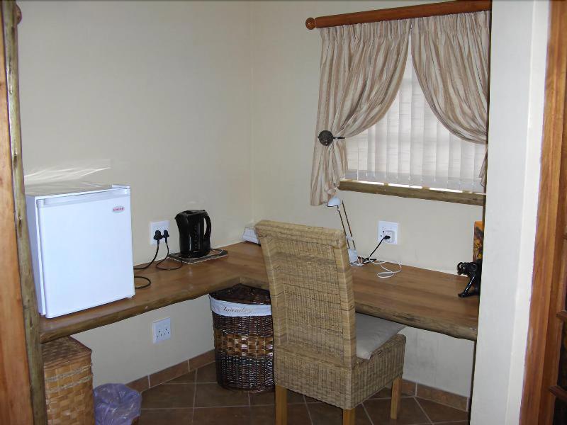 Aark Guest Lodge
