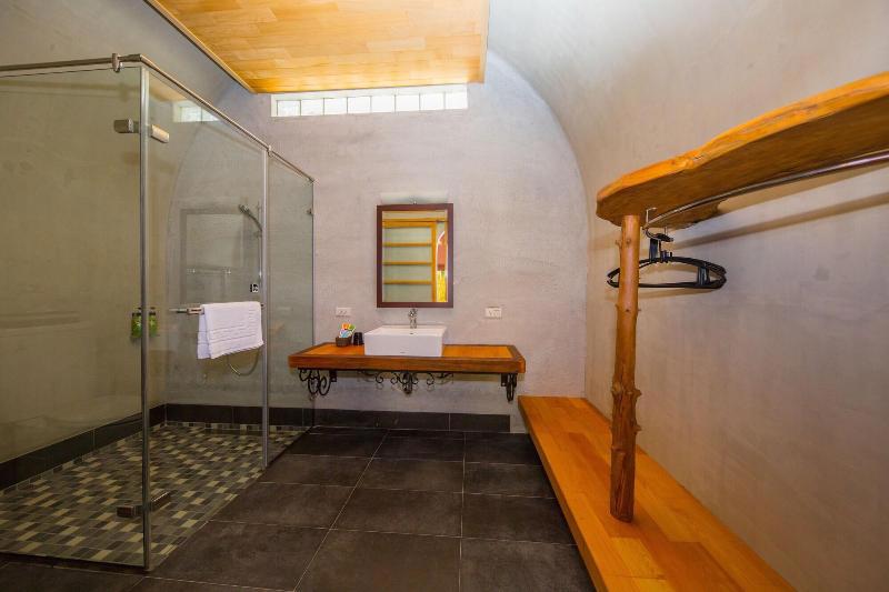 Caves B&B