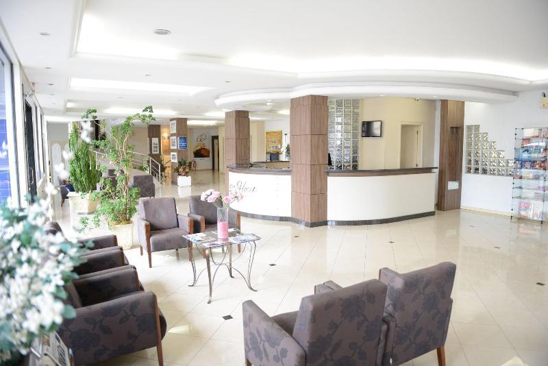 Center Hotel