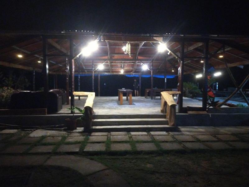 Baloho Beach Hotel
