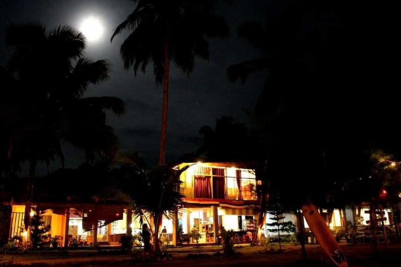 Baloho Beach Hotel