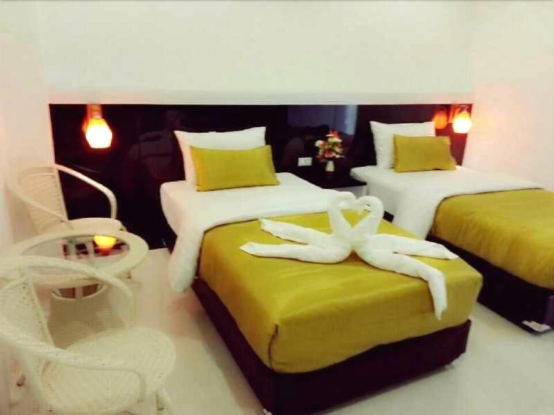 De-Complex Apartment