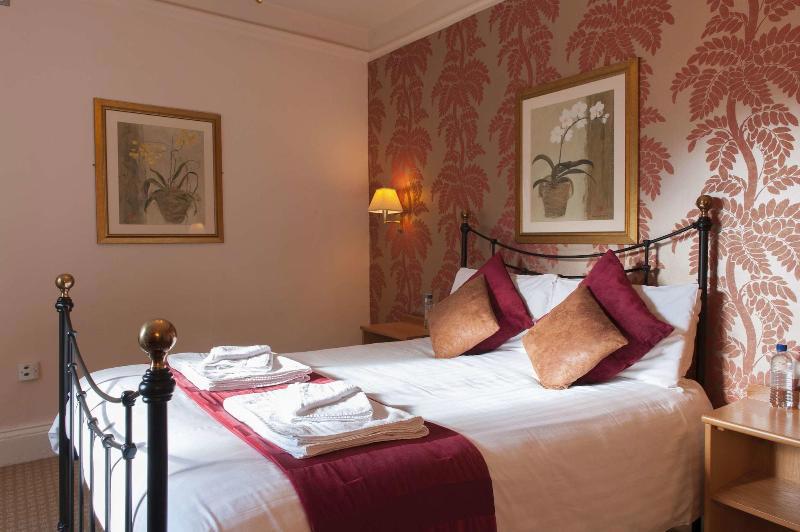 Wheatsheaf, Baslow By Marston's Inns