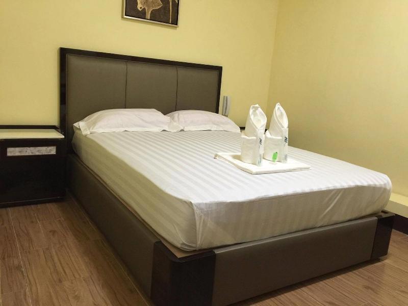 Meaco Royal Hotel - Plaridel