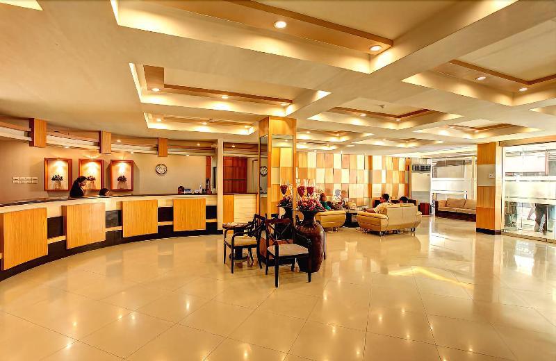 Grand Astoria Hotel
