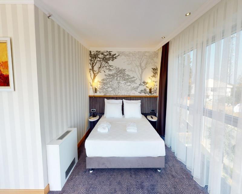 Double Royal Hotel