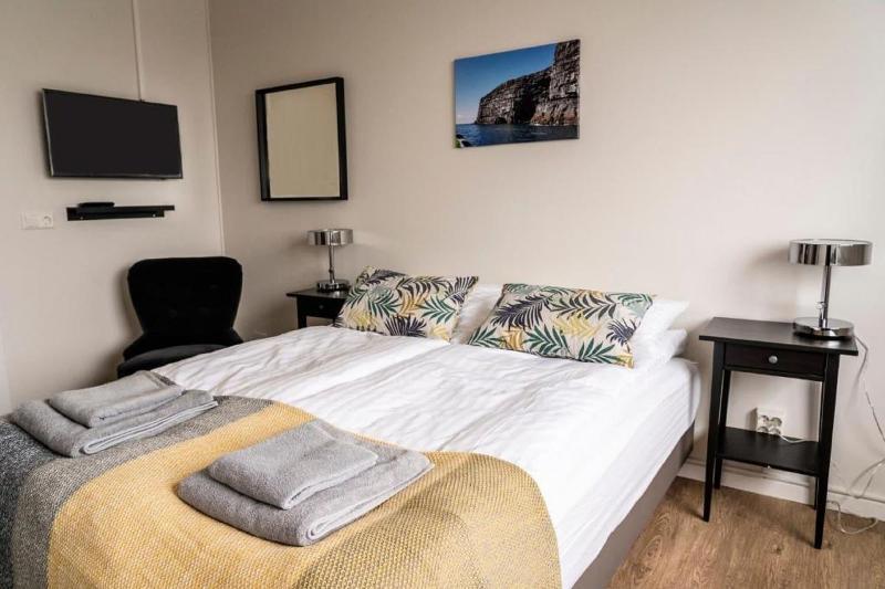 Black Beach Guesthouse