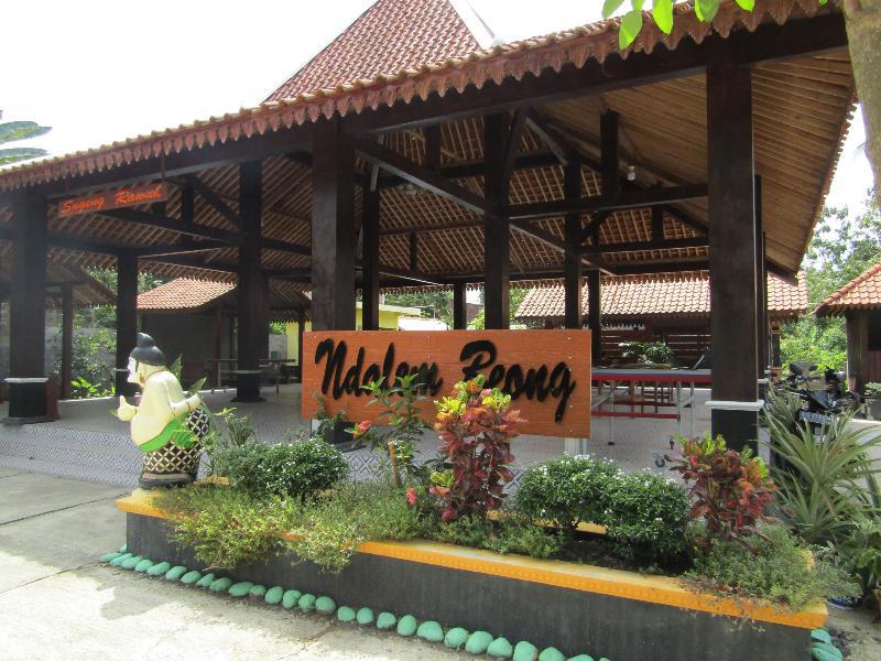 Penginapan Wardi Syariah Borobudur By Ndalem Beong
