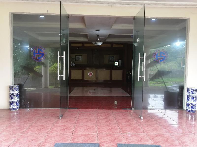 Super Oyo 90382 Hotel Sarah Sukabumi