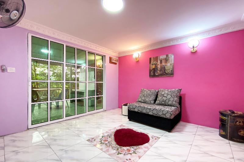Oyo Home 90285 Pogimpaan Homestay