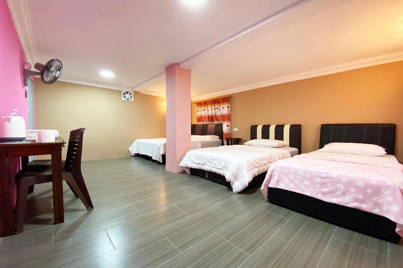 Oyo Home 90285 Pogimpaan Homestay