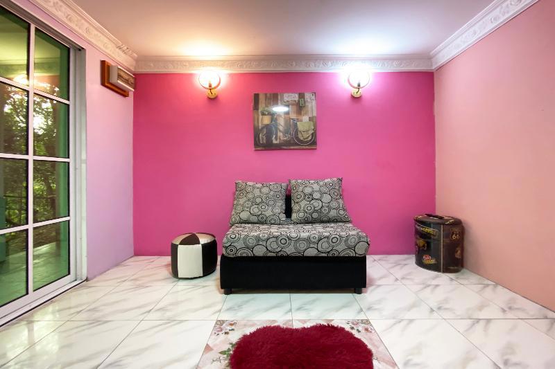 Oyo Home 90285 Pogimpaan Homestay