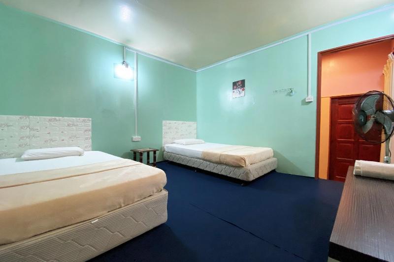 Oyo Home 90285 Pogimpaan Homestay