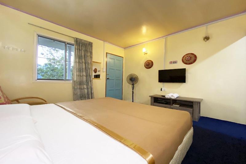 Oyo Home 90285 Pogimpaan Homestay