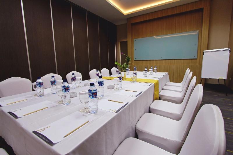 Anara Sky Kualanamu Hotel