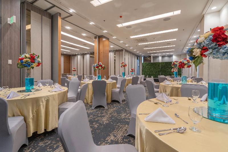 Bayfront Hotel Cebu - Capitol Site