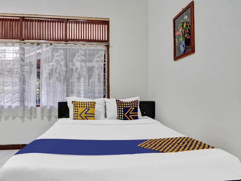 Oyo Life 90539 Taman Borobudur Guest House Syariah