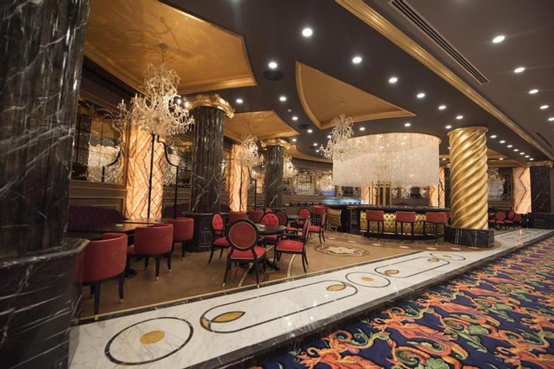 Les Ambassadeurs Hotel Casino&Marina