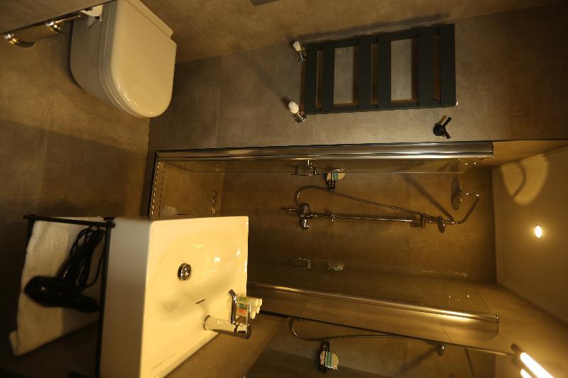 Moja City Hotel