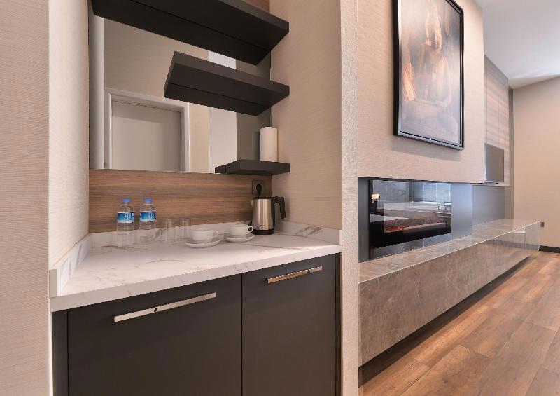 Nish Istanbul Suites