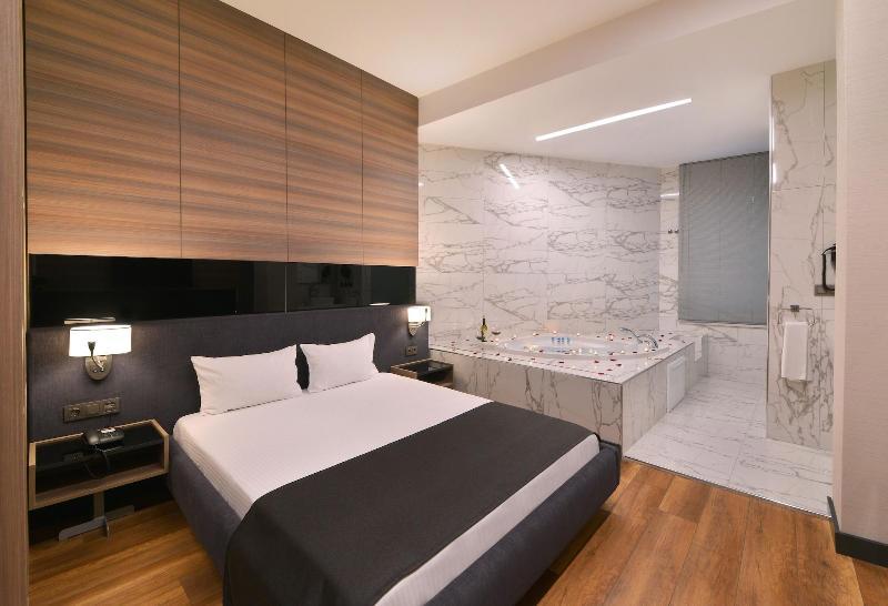 Nish Istanbul Suites