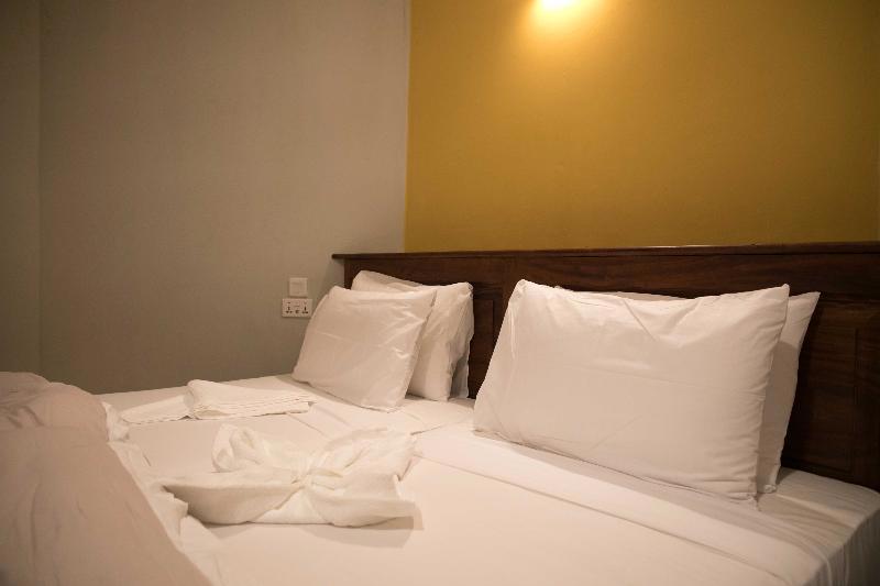 Tropic Gardens Hotel