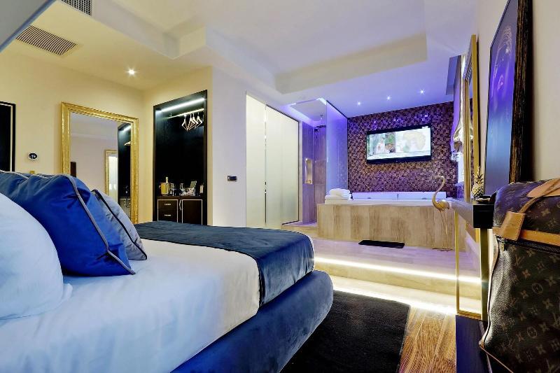 Spanish Diamond Luxury Suites & Jacuzzi galeri fotoğrafı