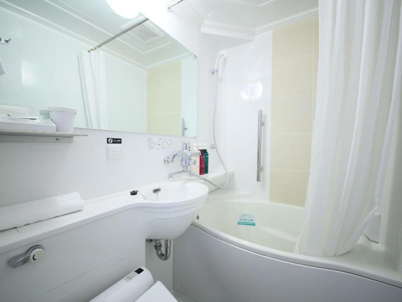 Apa Hotel Ayase Ekimae