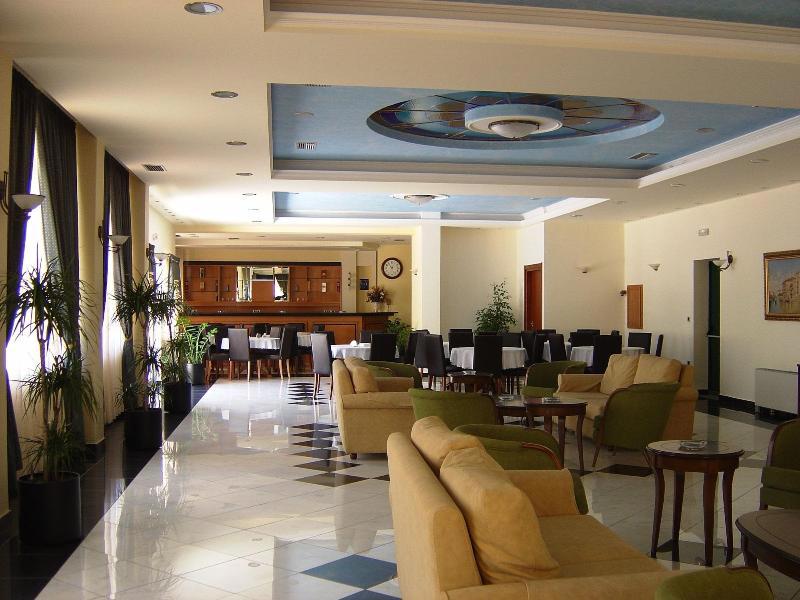 Hotel Platon fotoğrafı
